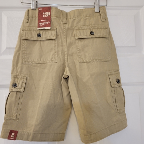 NWT Arizona Jeans Cargo Beige Adjustable Boys Shorts, Size 12 - Picture 2 of 4